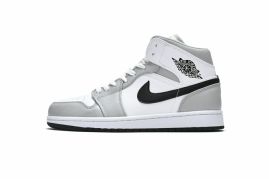 Picture of Air Jordan 1 Mid _SKUfc4206907fc